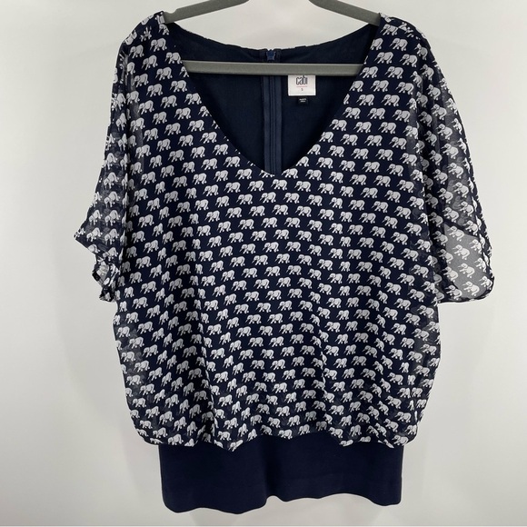 Cabi Elephant Parade Navy White Chiffon Overlay Banded Knit Body/Bottom Zip Top - Picture 3 of 11